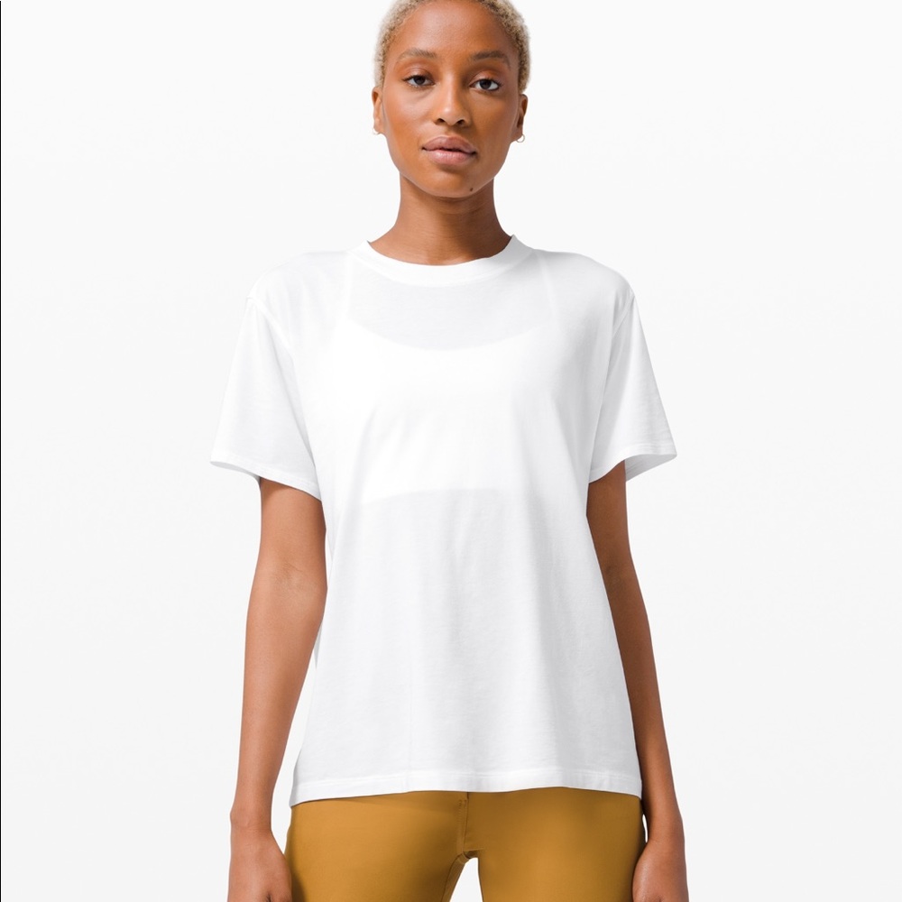 Lululemon All Tours Tee Size 6